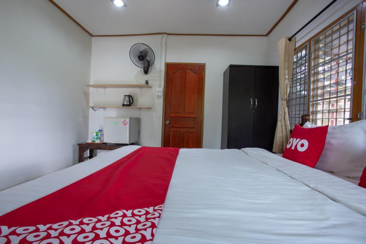Oyo 909 Guiding Star Resort Чиангмай Экстерьер фото
