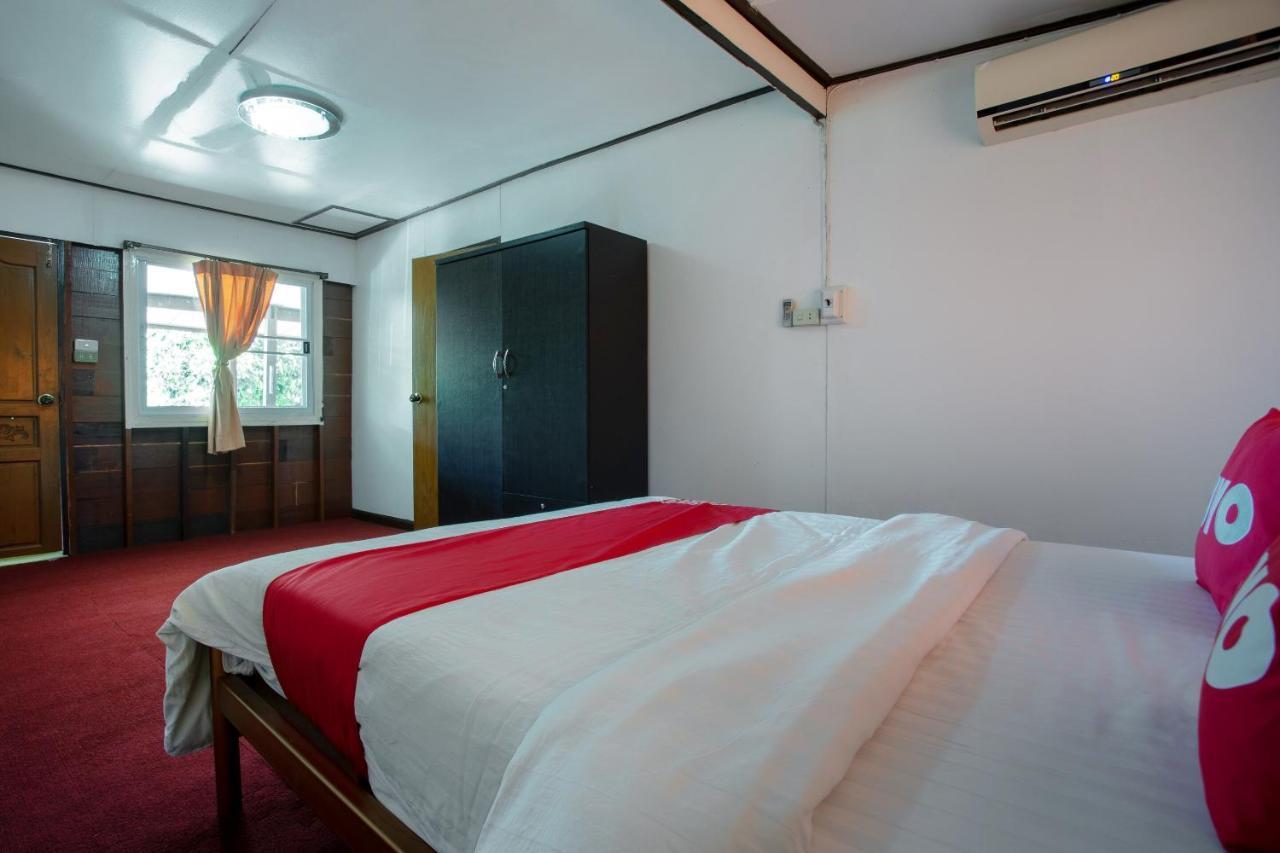 Oyo 909 Guiding Star Resort Чиангмай Экстерьер фото