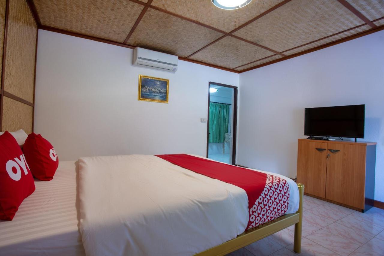 Oyo 909 Guiding Star Resort Чиангмай Экстерьер фото