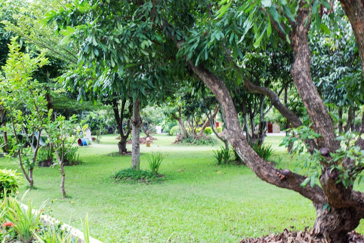 Oyo 909 Guiding Star Resort Чиангмай Экстерьер фото