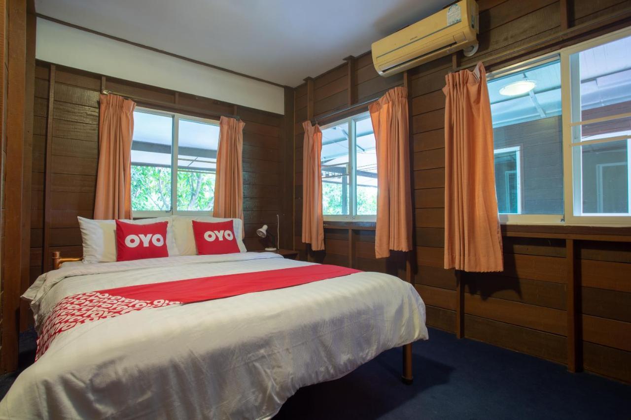 Oyo 909 Guiding Star Resort Чиангмай Экстерьер фото