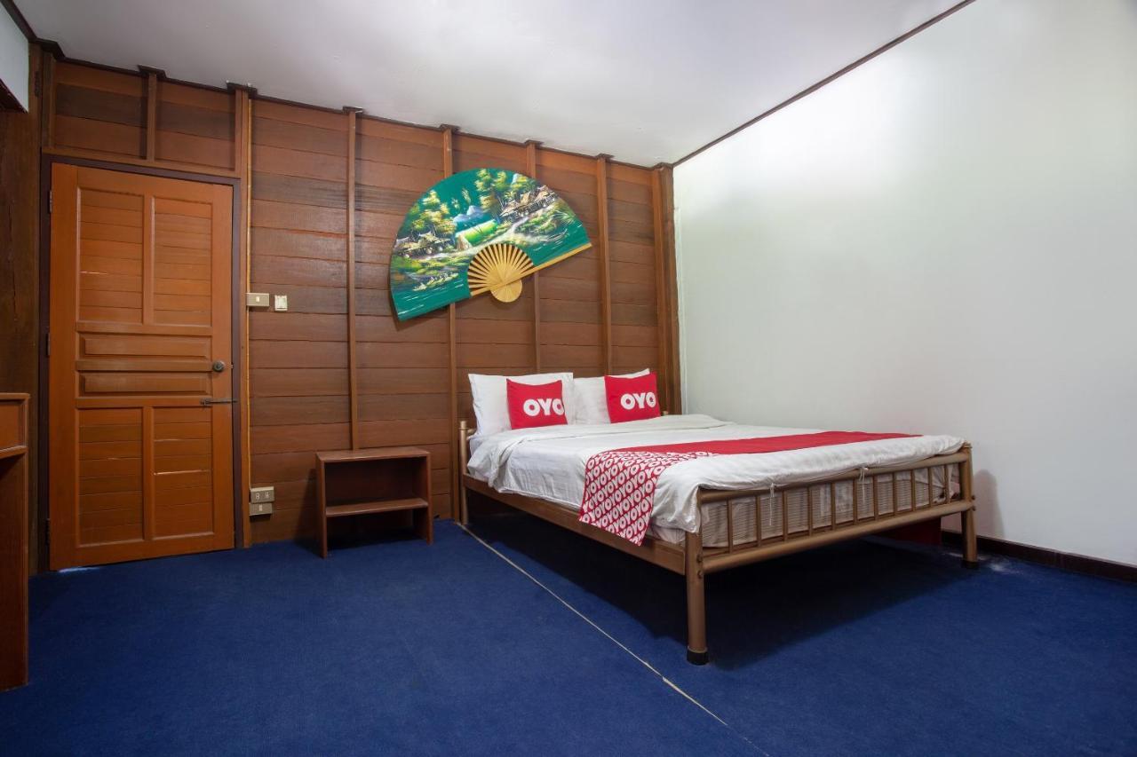 Oyo 909 Guiding Star Resort Чиангмай Экстерьер фото