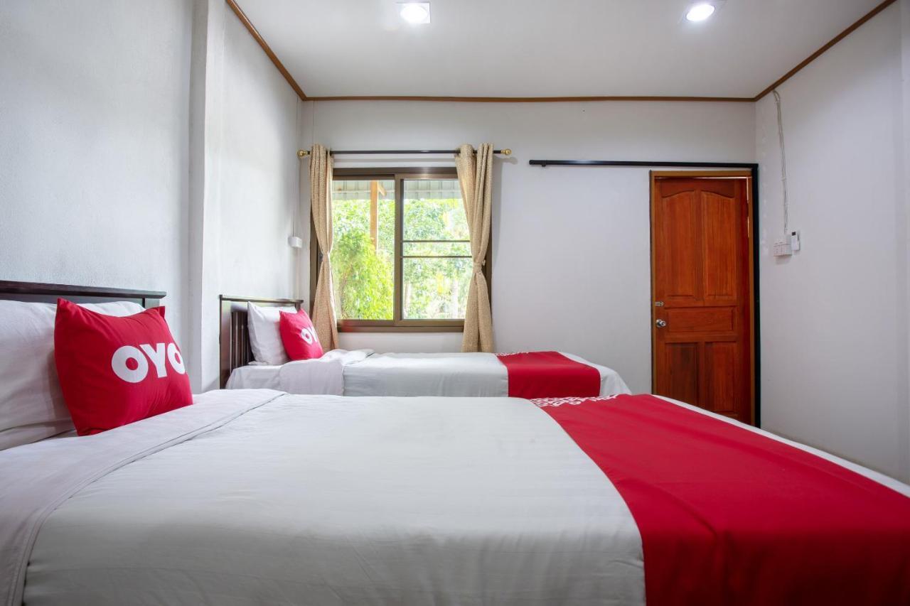 Oyo 909 Guiding Star Resort Чиангмай Экстерьер фото