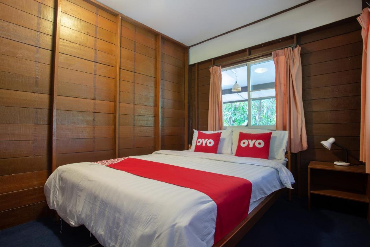 Oyo 909 Guiding Star Resort Чиангмай Экстерьер фото