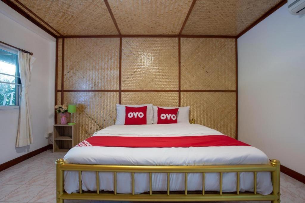 Oyo 909 Guiding Star Resort Чиангмай Экстерьер фото