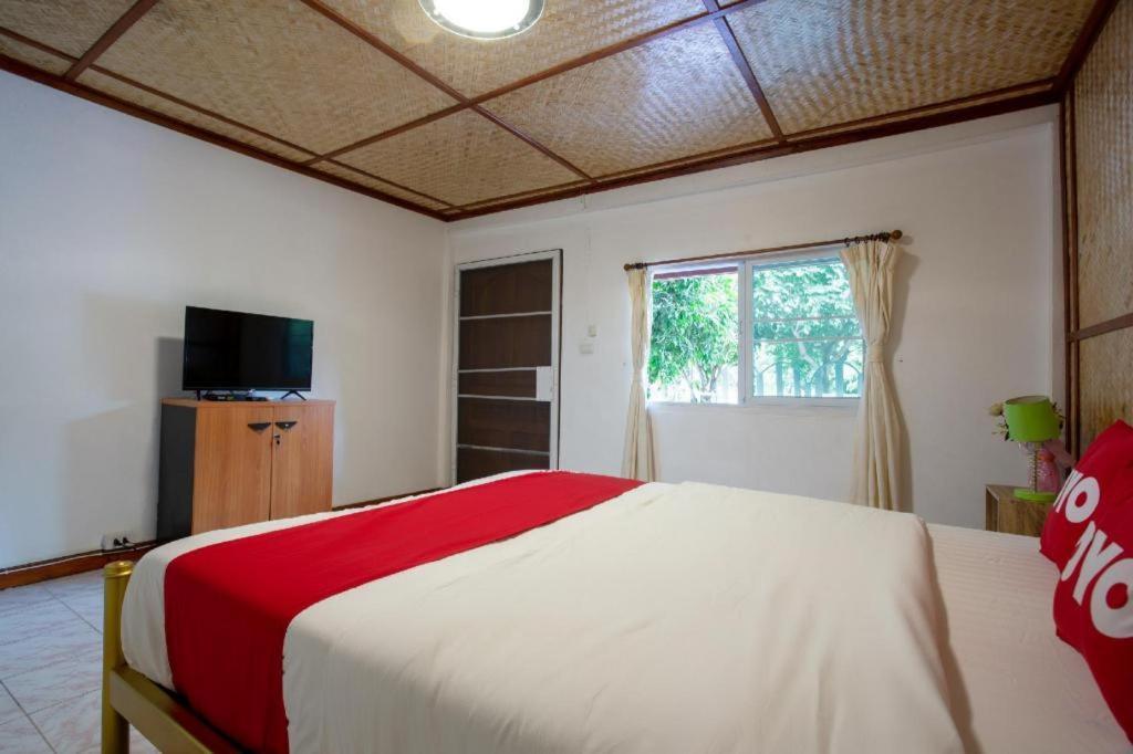 Oyo 909 Guiding Star Resort Чиангмай Экстерьер фото