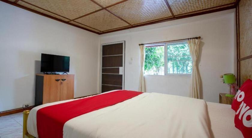 Oyo 909 Guiding Star Resort Чиангмай Экстерьер фото