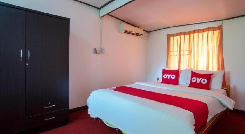 Oyo 909 Guiding Star Resort Чиангмай Экстерьер фото