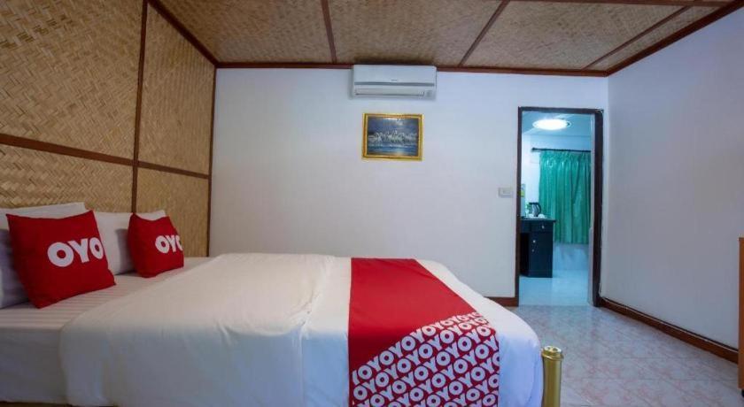 Oyo 909 Guiding Star Resort Чиангмай Экстерьер фото