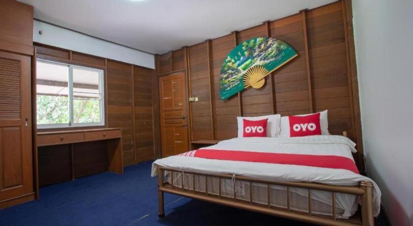 Oyo 909 Guiding Star Resort Чиангмай Экстерьер фото