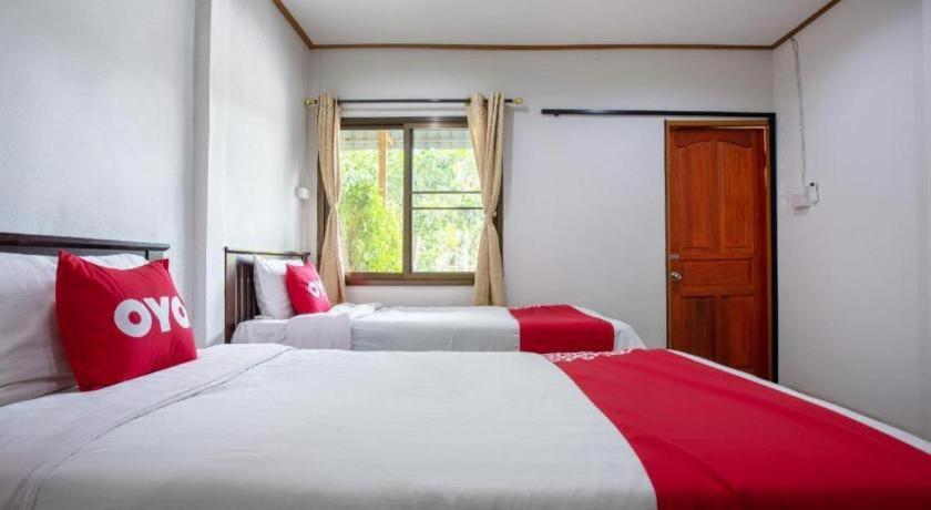 Oyo 909 Guiding Star Resort Чиангмай Экстерьер фото